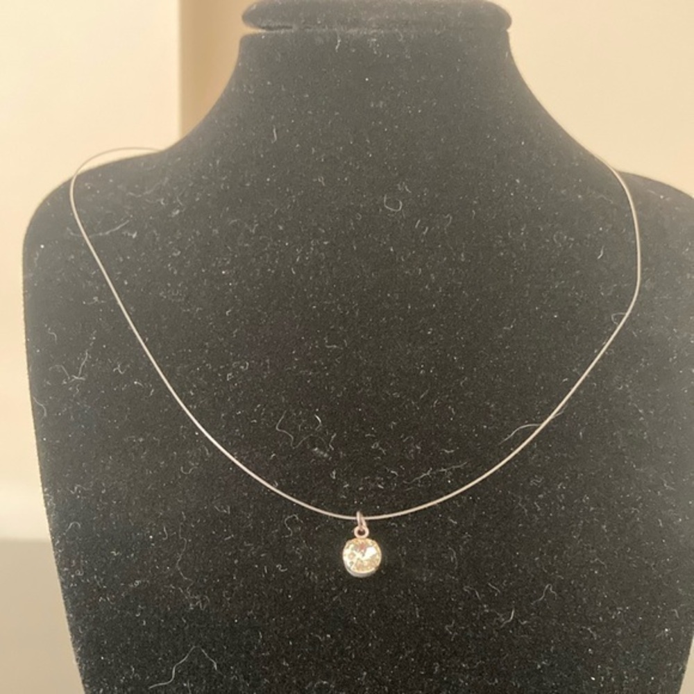 Elegant Silver Pendant Necklace